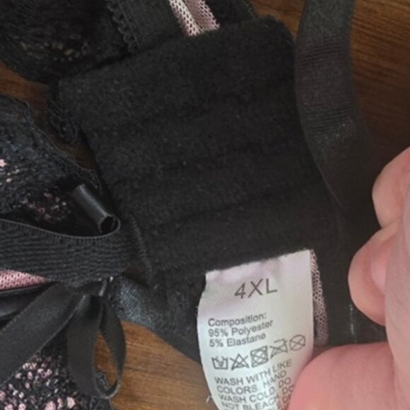 Women's Plus Black and Dark Purple Bra 4x - Picture 2 of 4